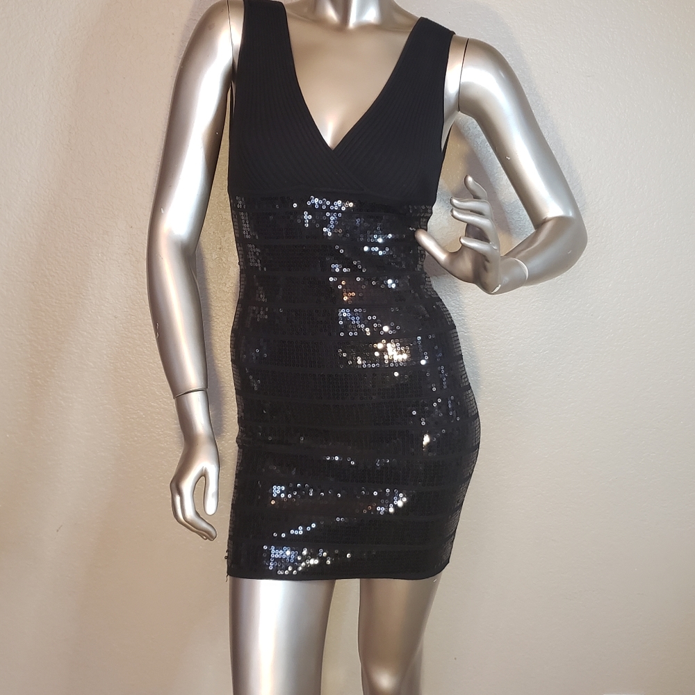 Black Sequin ⚫ Small V-Style Sleeveless Mini Dress